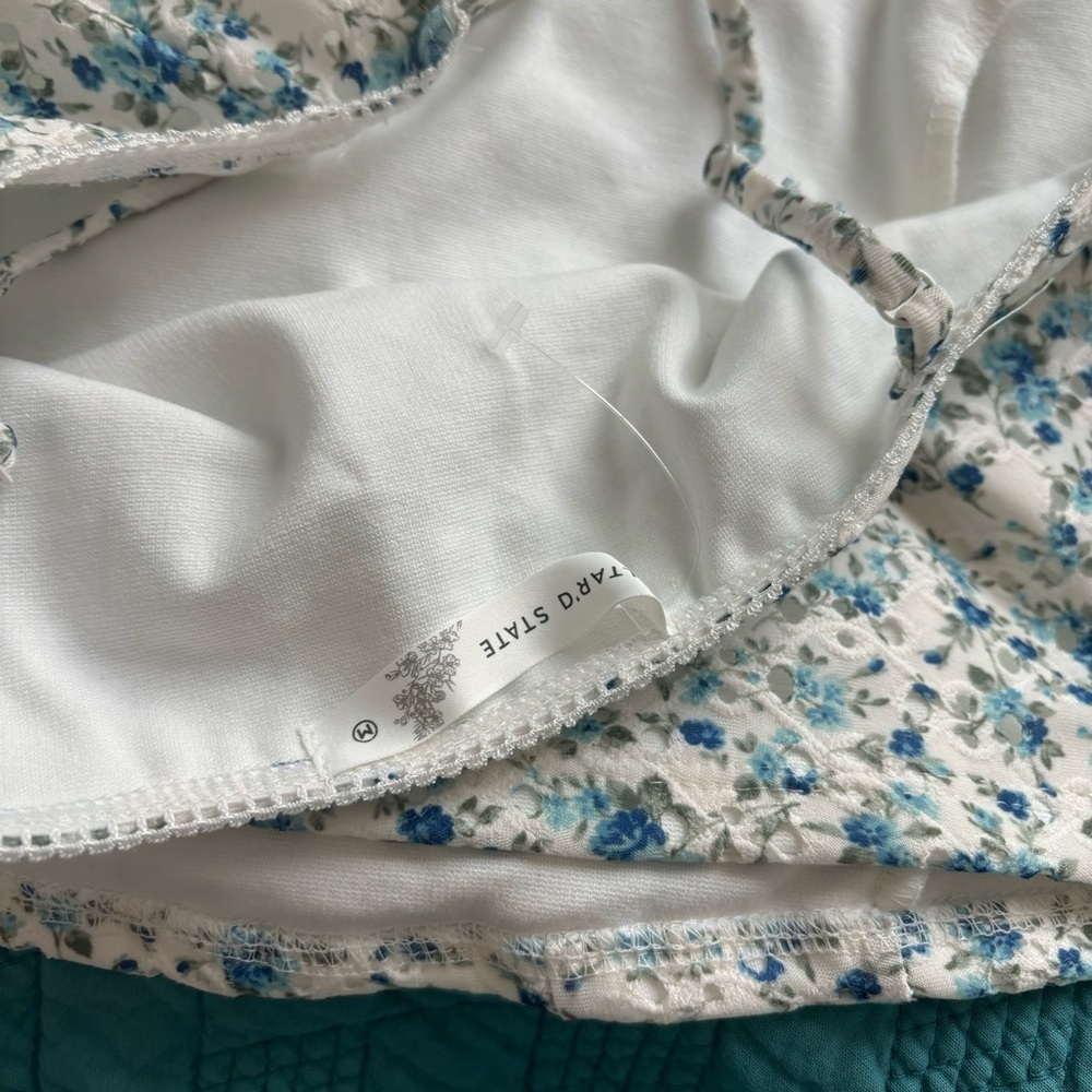 Altar’d State Floral Eyelet Corset Top - Picture 4 of 4